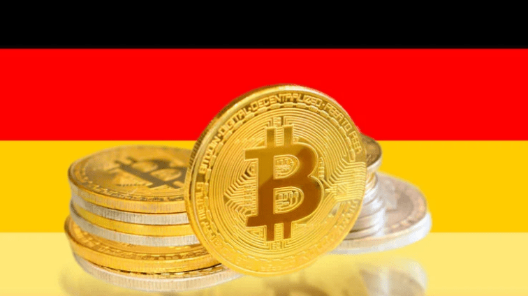 German Neobank Offers Bitcoin Accounts With 4.3% Interest 