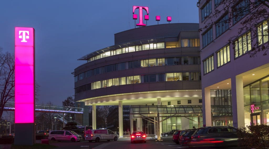 Deutsche Telekom’s T-Systems Joins Chainlink as Node Operator 