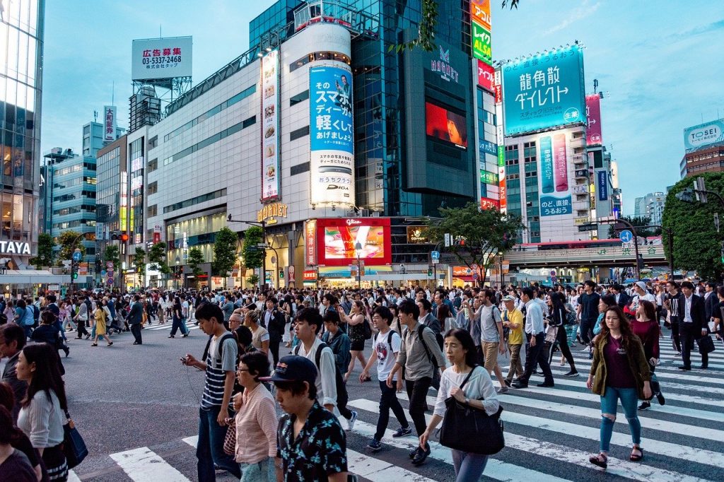 Japan is seriously considering to issue digital currency - report 