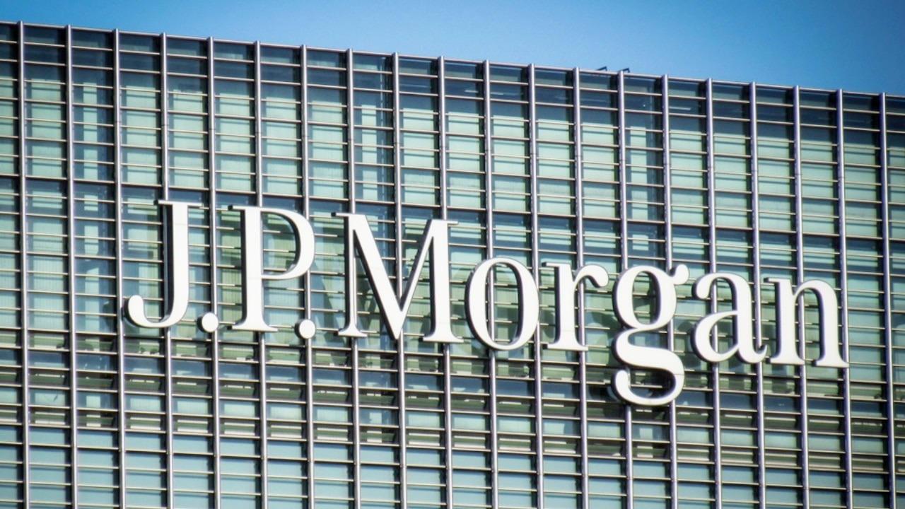 JP Morgan Sees Millennials’ Bitcoin Preference Over Gold as Foundation ...