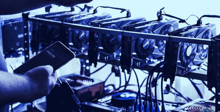 Marathon Buys More Antminers to Become Top US Bitcoin Miner