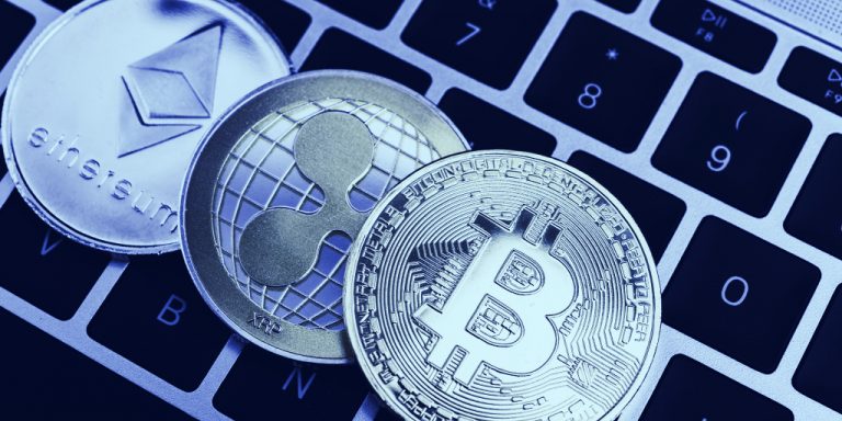 Crypto Bulls Take a Breath as Bitcoin, XRP Prices Dip