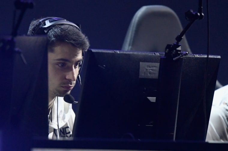 MINNEAPOLIS, MINNESOTA - JANUARY 25: Thomas "ZooMaa" Paparatto of the New York Subliners competes against the London Royal Ravens during day two of the Call of Duty League launch weekend at The Armory on January 25, 2020 in Minneapolis, Minnesota. (Photo by Hannah Foslien/Getty Images)