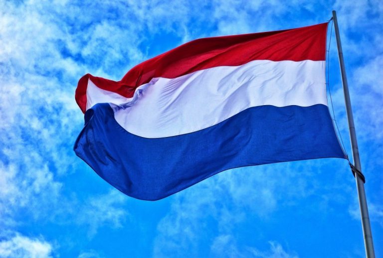 Netherlands should regulate the cryptocurrency instead of banning it, says the finance minister