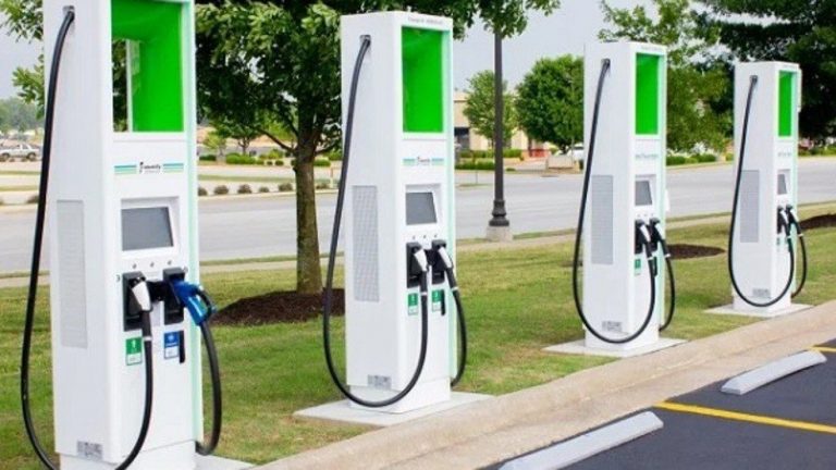 50,000 charging stations for electric vehicles in Europe will offer cryptocurrency payments