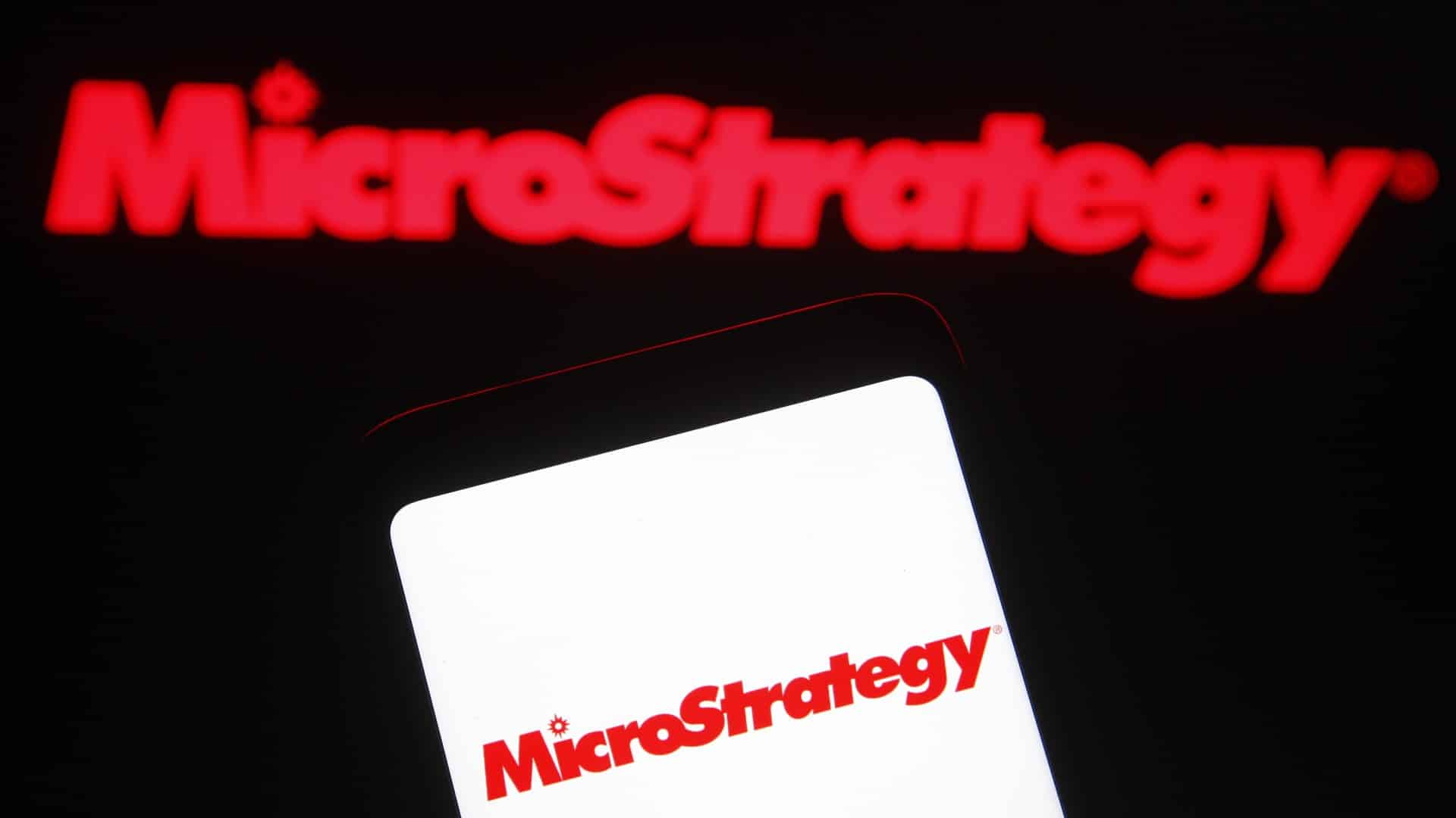 MicroStrategy Shares Fall in Bitcoin Crisis