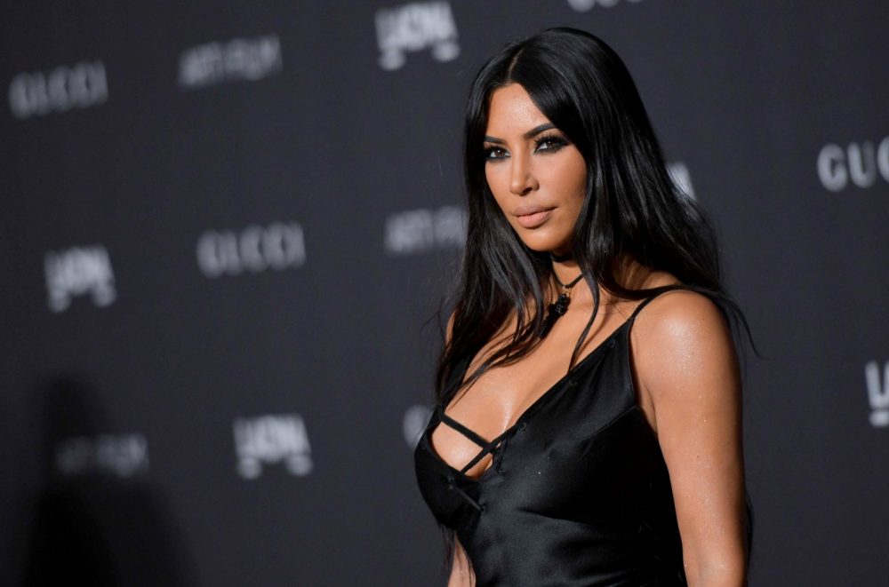 Kim Kardashian is an exact example of a paid influencer that pumps crypto tokens that knows nothing about and could harm investors