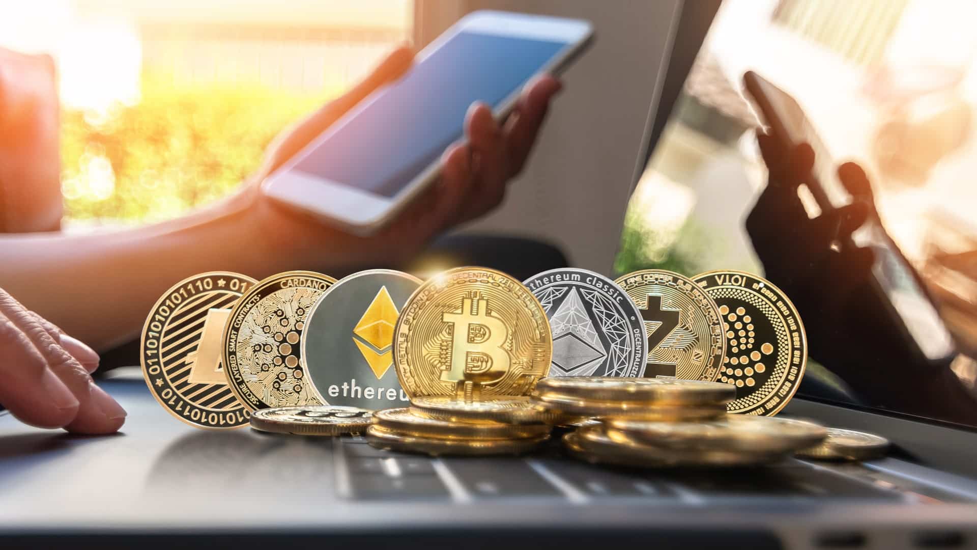 Here are 5 simple factors to help you figure out what cryptocurrencies to invest in