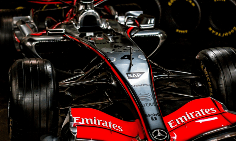 McLaren launches an NFT collection from a Formula 1 environment