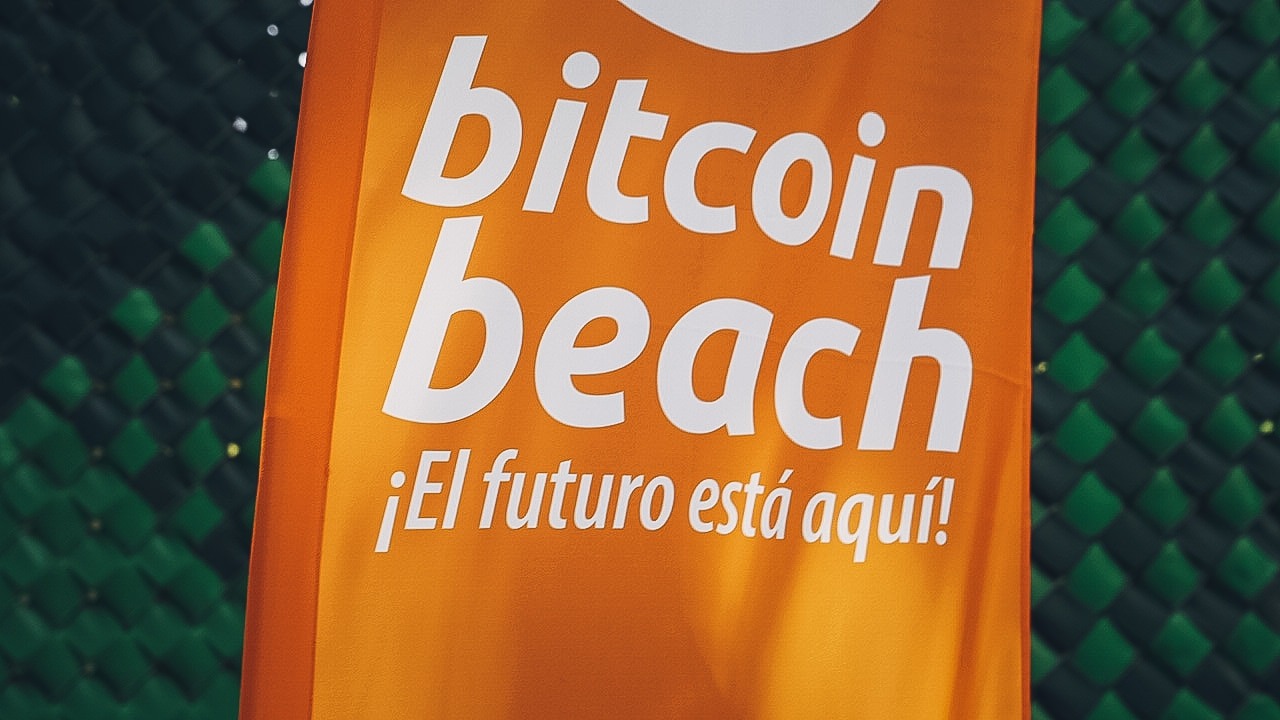 Bitcoin Beach: surfing, sun and satoshis