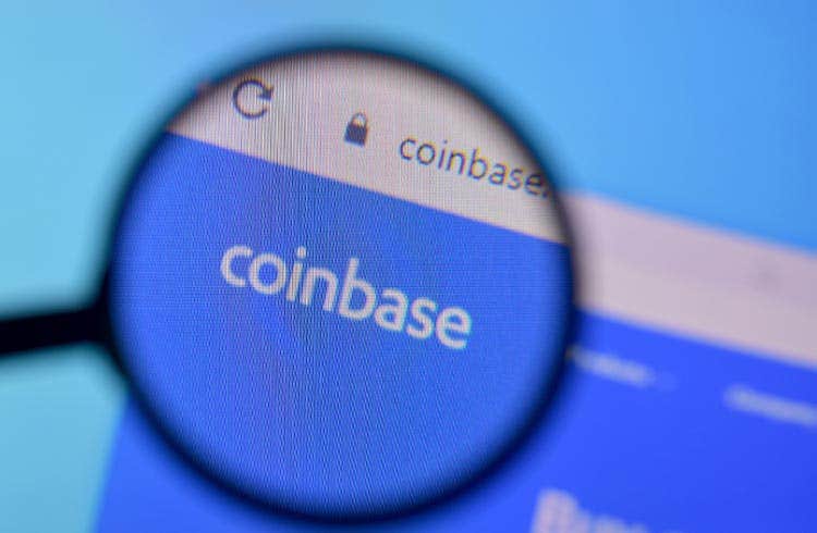 Coinbase denny sale of data to US government