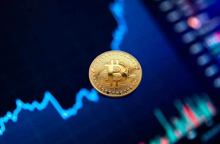 A year ago, BTC price broke a historic high of US$ 20,000