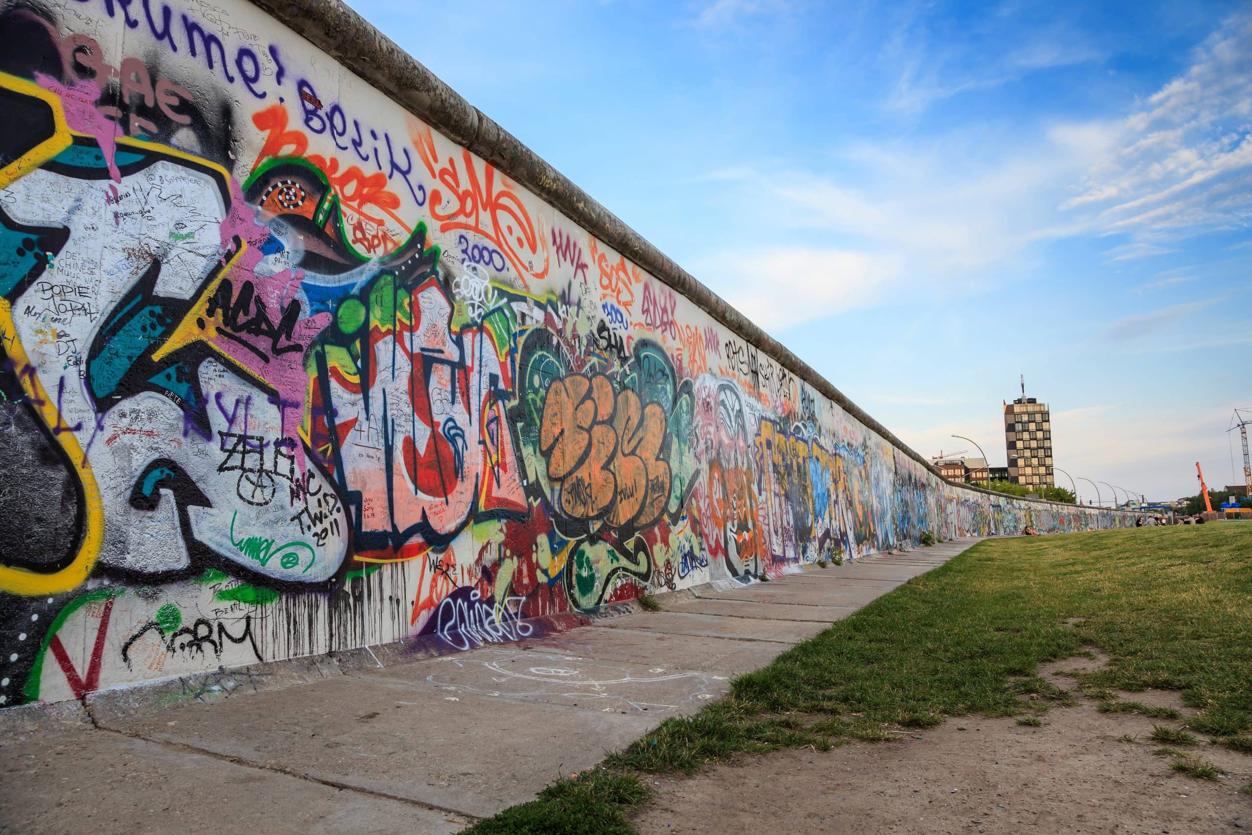 Berlin Wall is being built in The Sandbox – and then torn down again