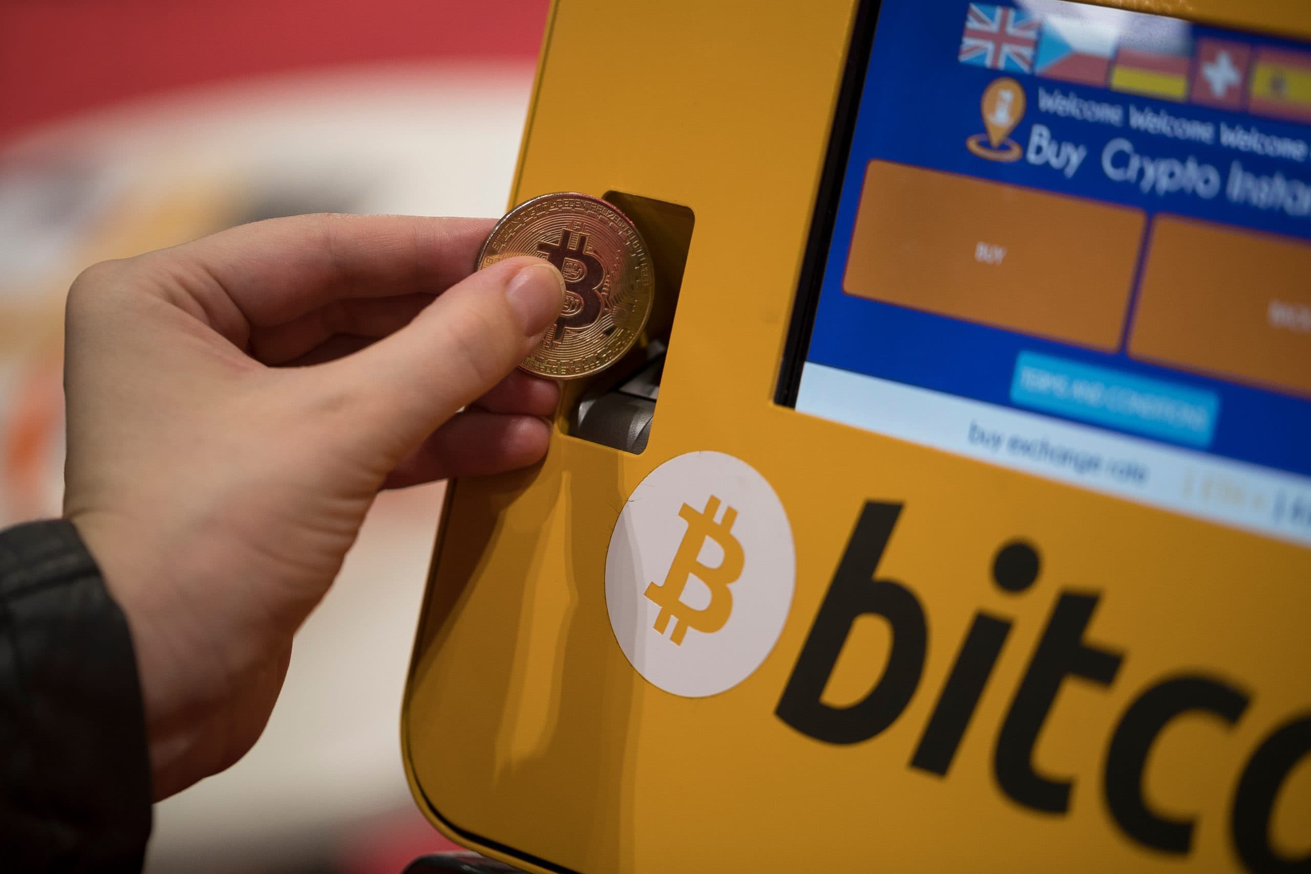 BTC dominance drops | 20,000 new BTC ATMs in 2021