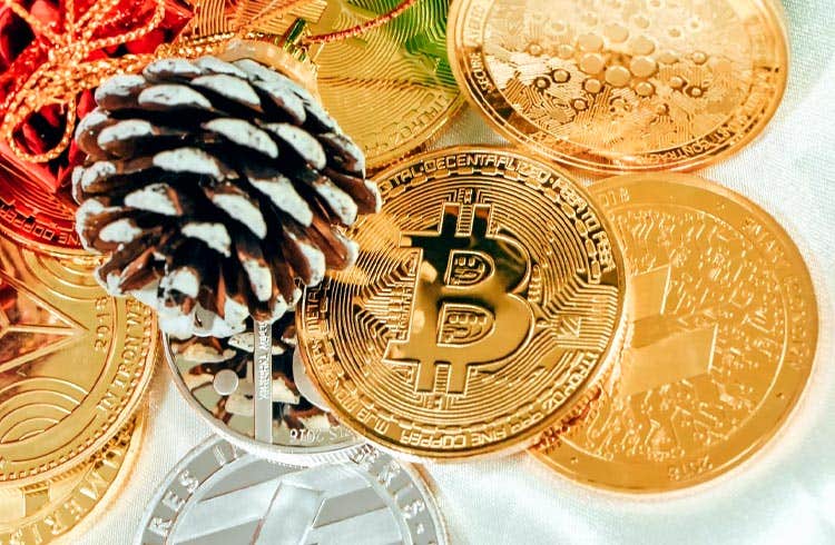 Santa Claus will bring high as a gift for BTC and ETH, says analyst