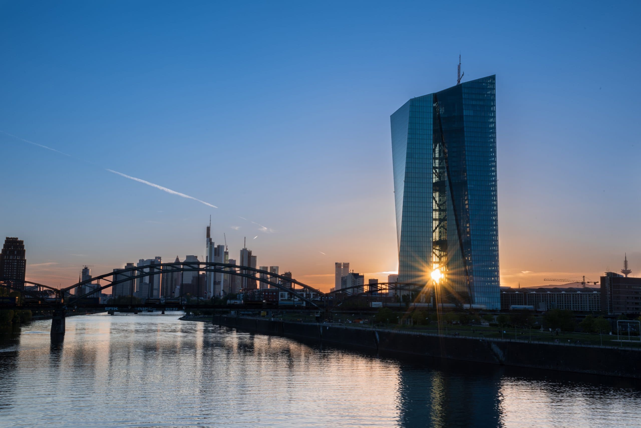 ECB is stepping on the brakes – how are BTC and Co. reacting?