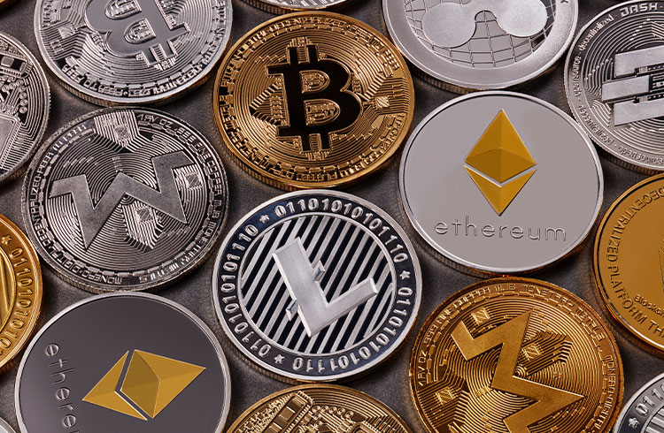 Between 2022 and 2025, some cryptocurrencies are expected to explode in value