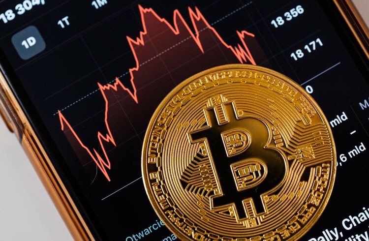 BTC Analysis – Price shapes this important reverse pattern