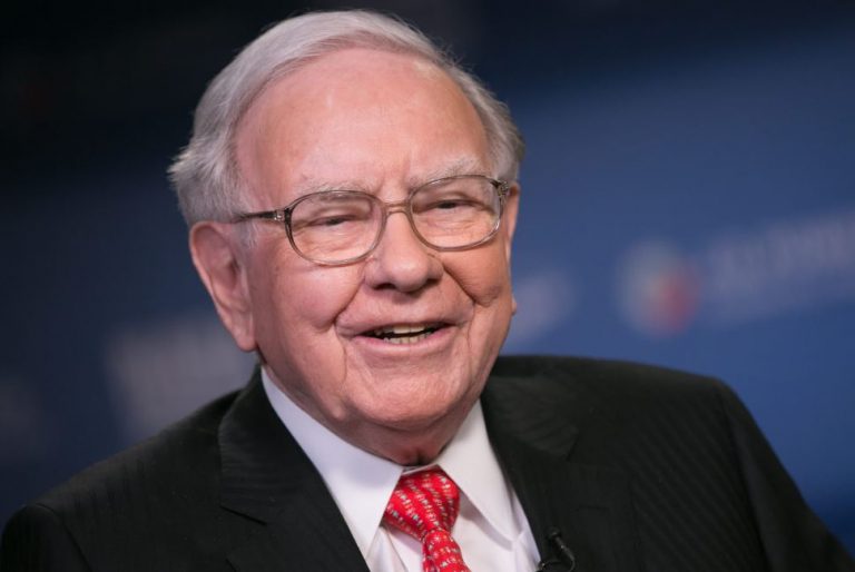 Berkshire Hathaway's Top 25 Holdings: What's in Warren Buffett's 2023 Portfolio?