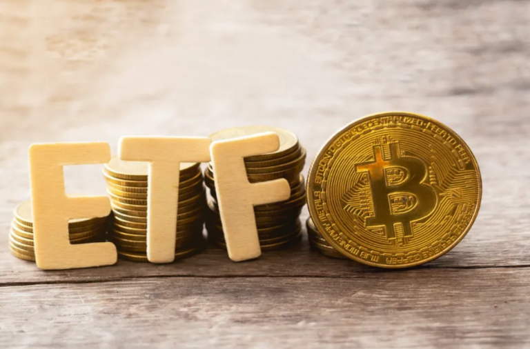 VanEck and Bitwise lead the Bitcoin ETF race with 200 million USD