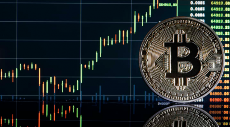 Bitcoin News: Crypto insider sees BTC price soon at USD 170,000. Buy now?